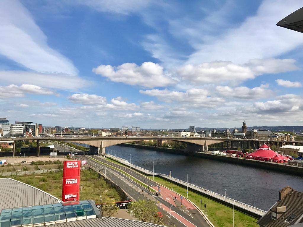 The Heights - River And City View Apartamento Glasgow Exterior foto